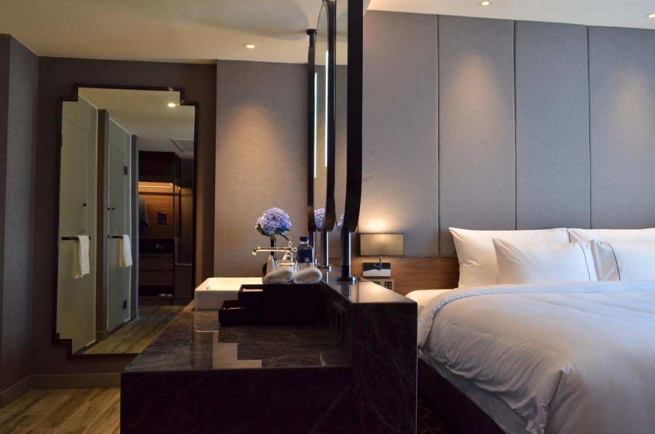Ayathorn Bangkok Hotel Ngoại thất bức ảnh