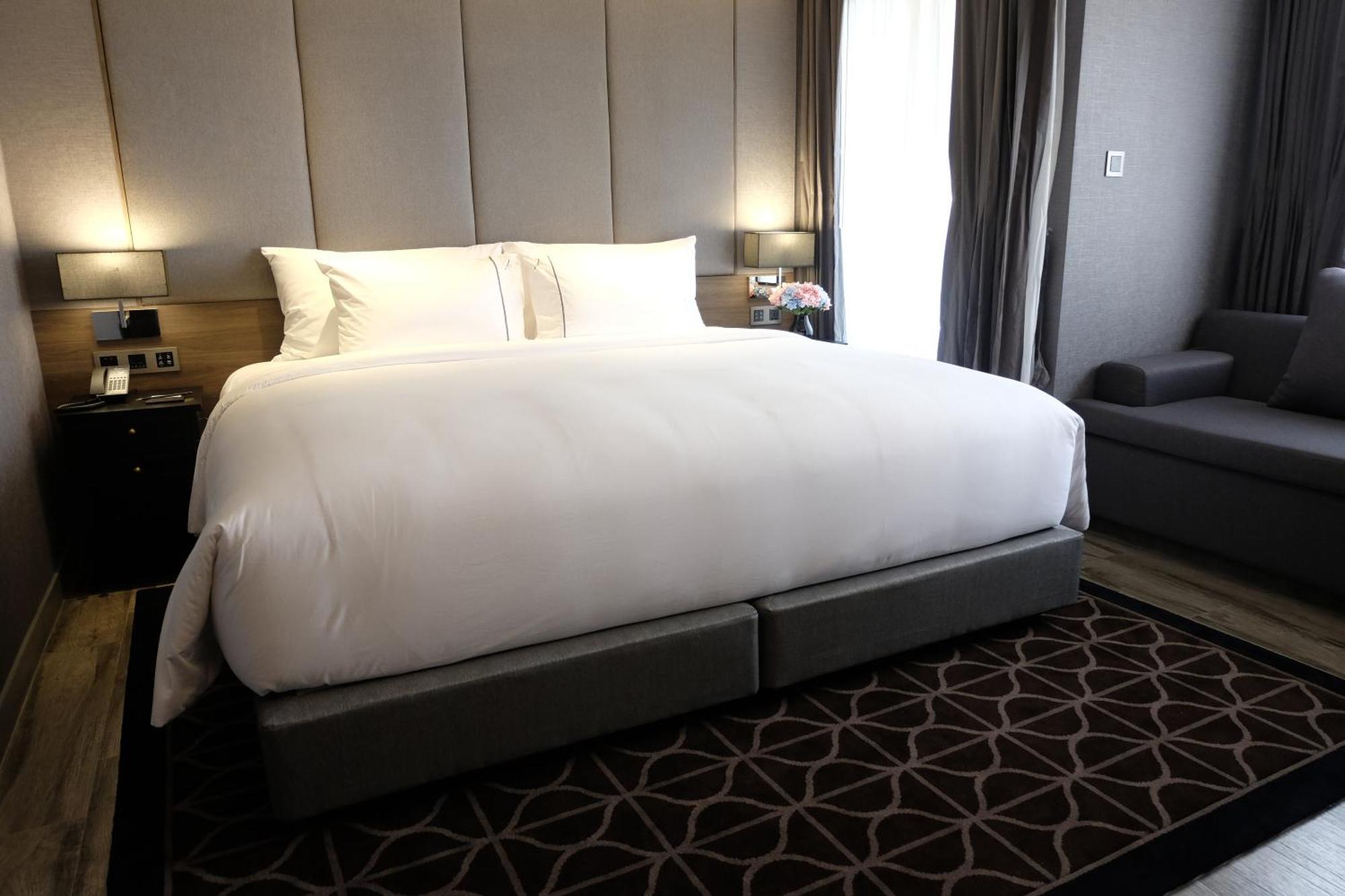 Ayathorn Bangkok Hotel Ngoại thất bức ảnh